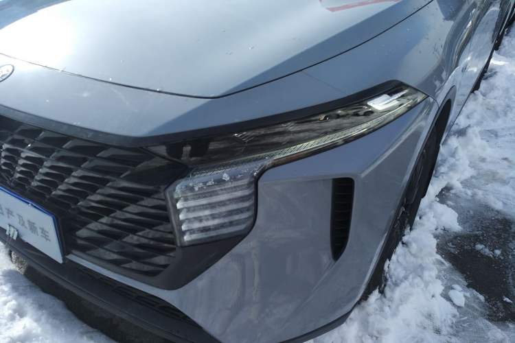Used Venucia V 2021 260T Idol Edition Left Front Headlight
