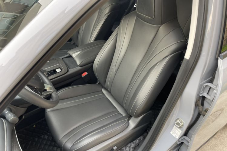 Used Venucia V 2021 260T Idol Edition Left Front Seat