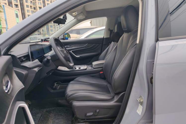 Used Venucia V 2021 260T Idol Edition Left Front Seat