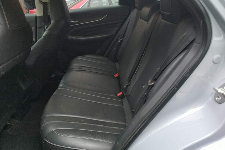 Used Venucia V 2021 260T Idol Edition Left Rear Seat