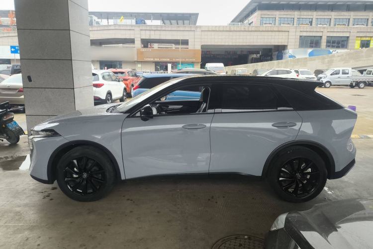 Used Venucia V 2021 260T Tianwang Edition Left Side