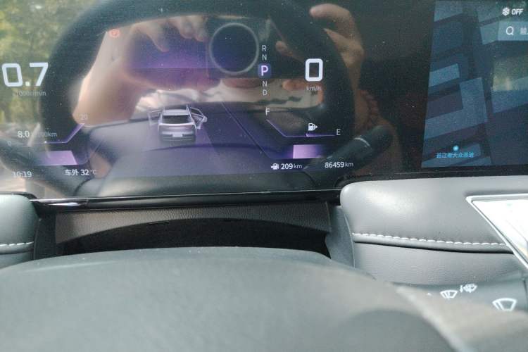 Used Venucia V 2021 260T Idol Edition Odometer Close Up