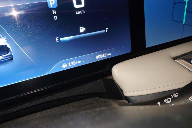 Used Venucia V 2021 260T Tianwang Edition Odometer Close Up