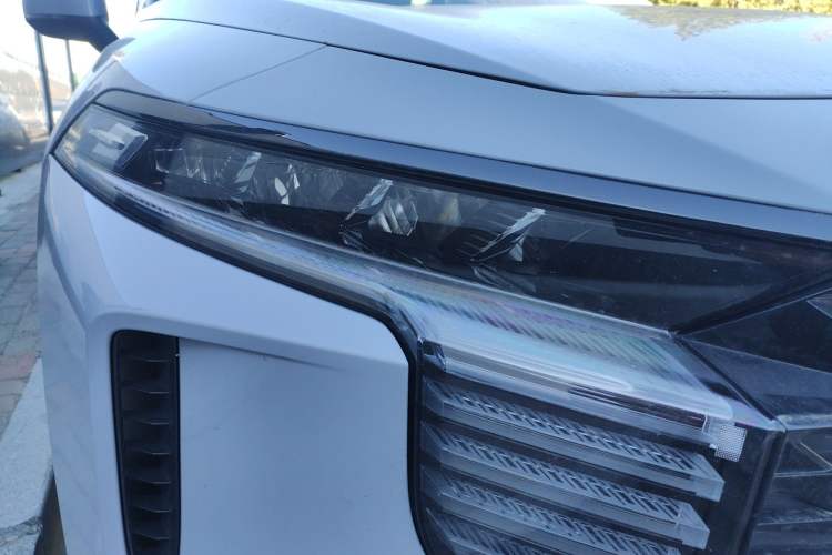 Used Venucia V 2021 260T Idol Edition Right Front Headlight