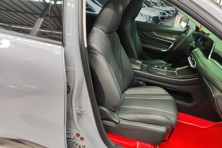 Used Venucia V 2021 260T Idol Edition Right Front Seat