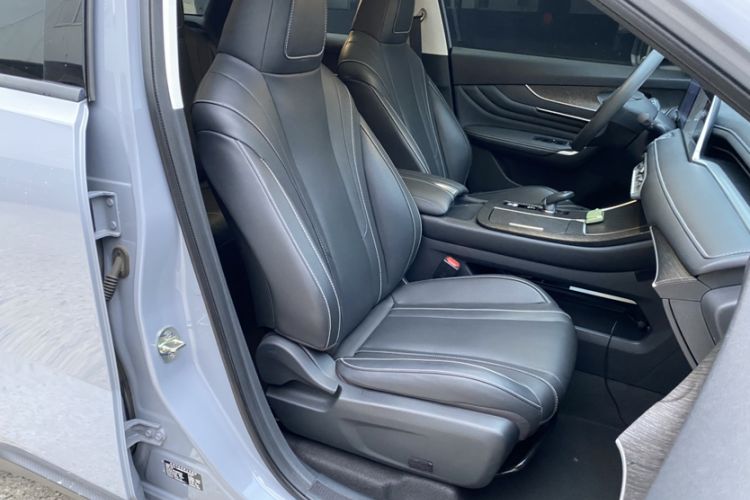 Used Venucia V 2021 260T Idol Edition Right Front Seat