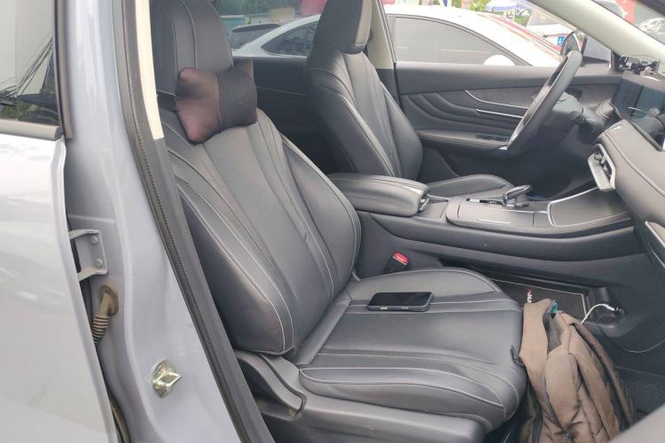 Used Venucia V 2021 260T Idol Edition Right Front Seat