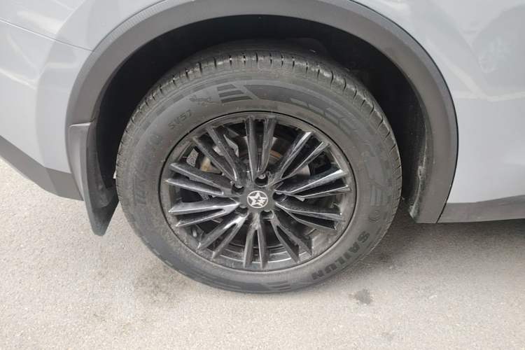 Used Venucia V 2021 260T Idol Edition Right Rear Wheel Hub