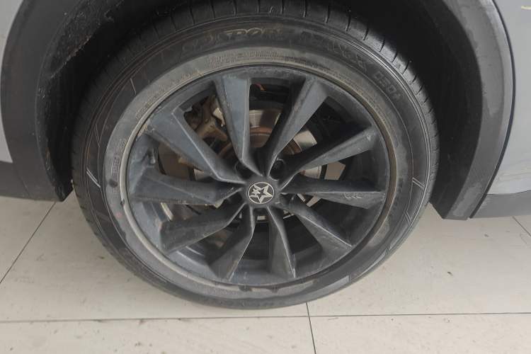Used Venucia V 2021 260T Tianwang Edition Right Rear Wheel Hub