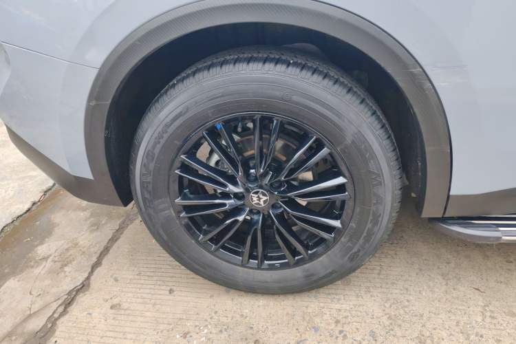 Used Venucia V 2021 260T Idol Edition Right Rear Wheel Hub