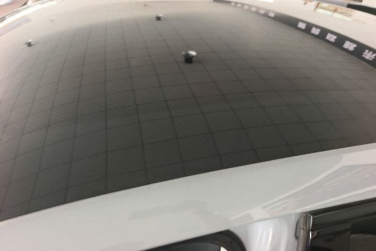 Used Venucia V 2021 260T Idol Edition Roof