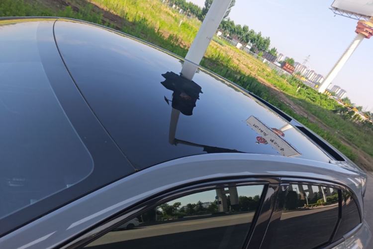 Used Venucia V 2021 260T Idol Edition Roof