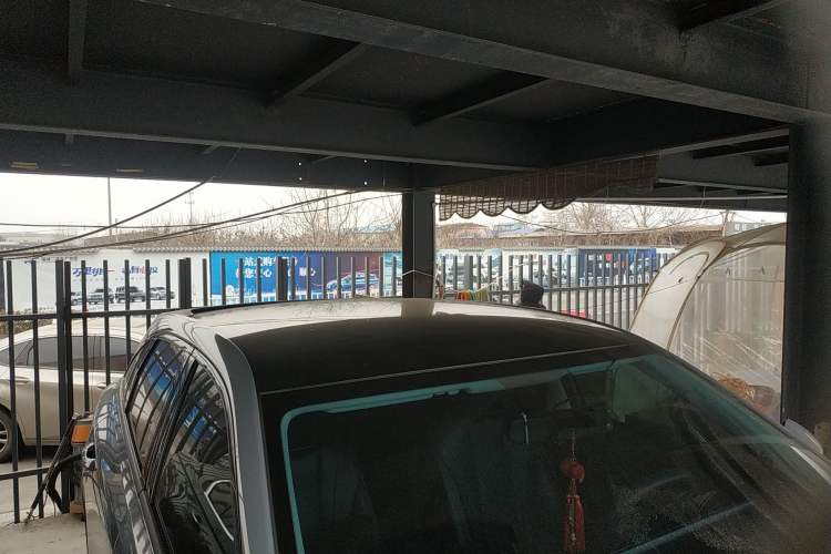 Used Venucia V 2021 260T Idol Edition Roof