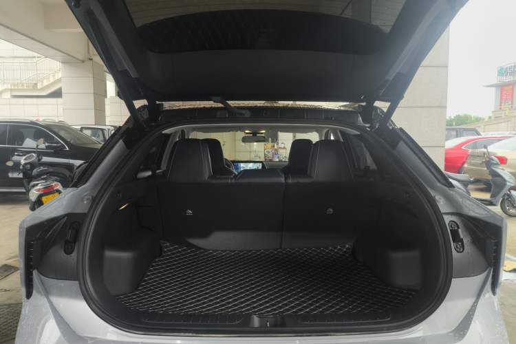 Used Venucia V 2021 260T Tianwang Edition Trunk