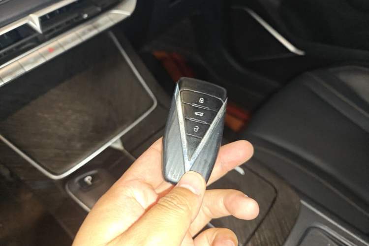 Used Venucia V 2021 260T Idol Edition Vehicle Key