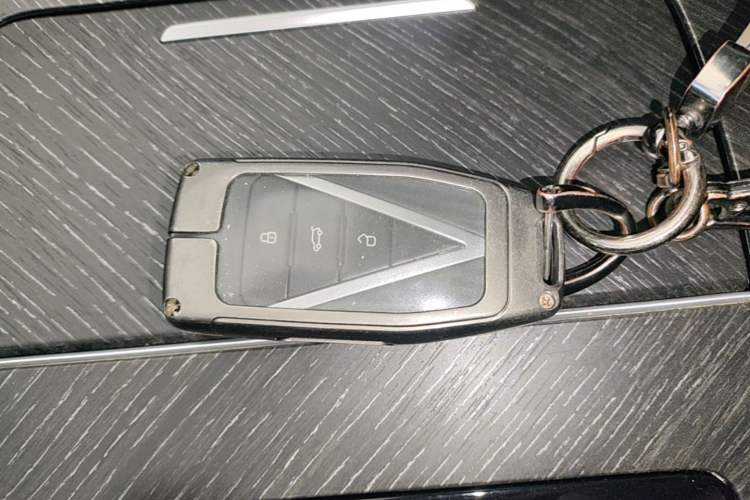 Used Venucia V 2021 260T Idol Edition Vehicle Key