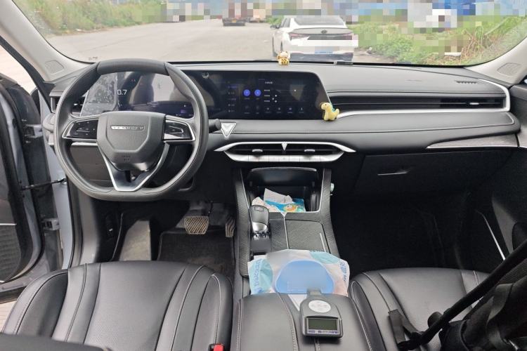 Used Venucia V 2021 260T Idol Edition Center Console