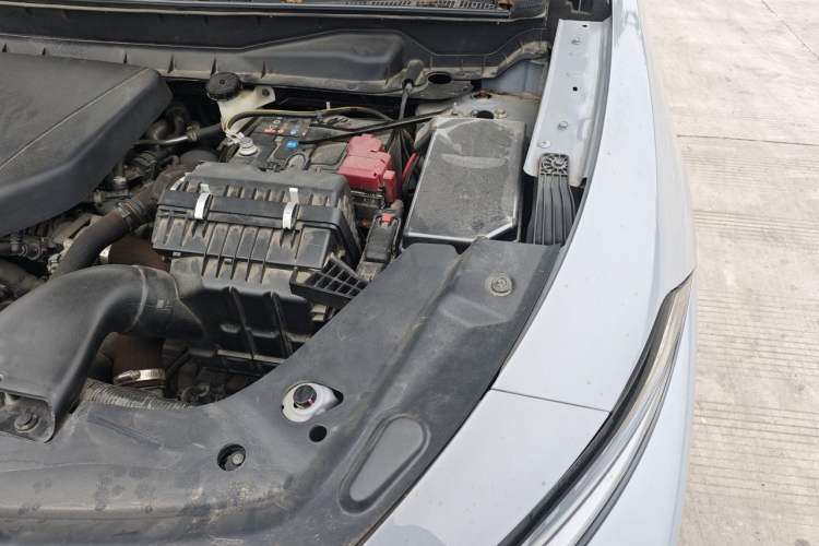 Used Venucia V 2021 260T Idol Edition Engine Bay Left