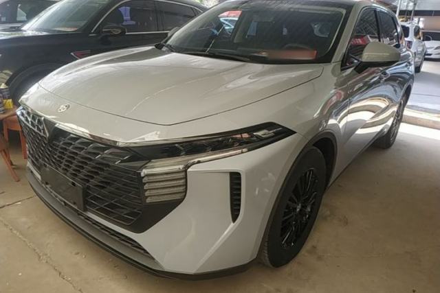 Used Venucia V 2021 260T Idol Edition