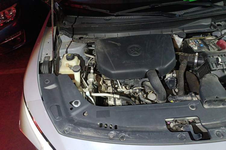 Used Venucia V 2021 260T Idol Edition Engine Bay Right