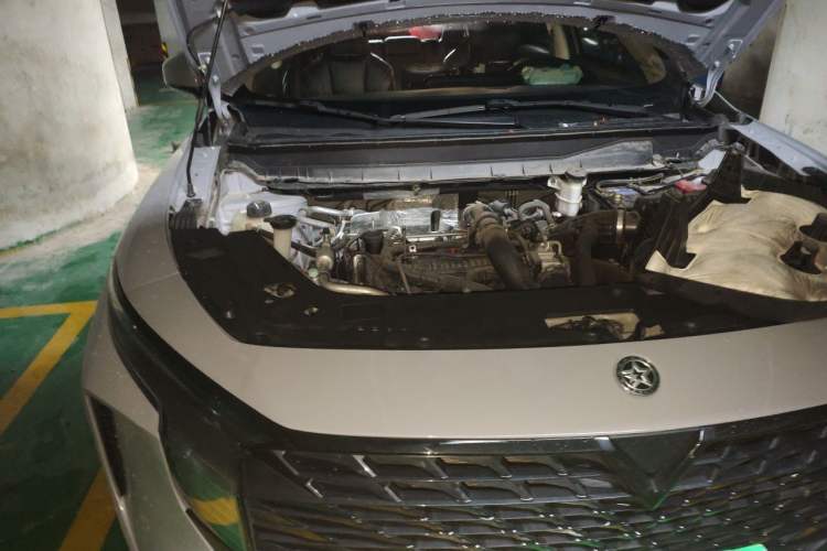 Used Venucia V 2021 260T Idol Edition Engine Bay Right