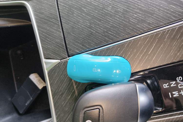 Used Venucia V 2021 260T Idol Edition Interior 1