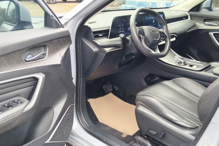 Used Venucia V 2021 260T Idol Edition Interior 2
