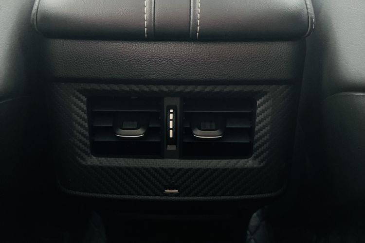 Used Venucia V 2021 260T Idol Edition Interior 9