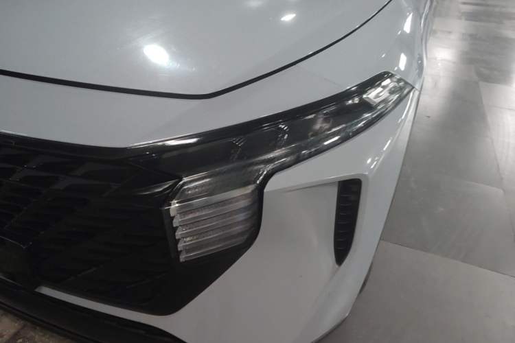 Used Venucia V 2021 260T Idol Edition Left Front Headlight