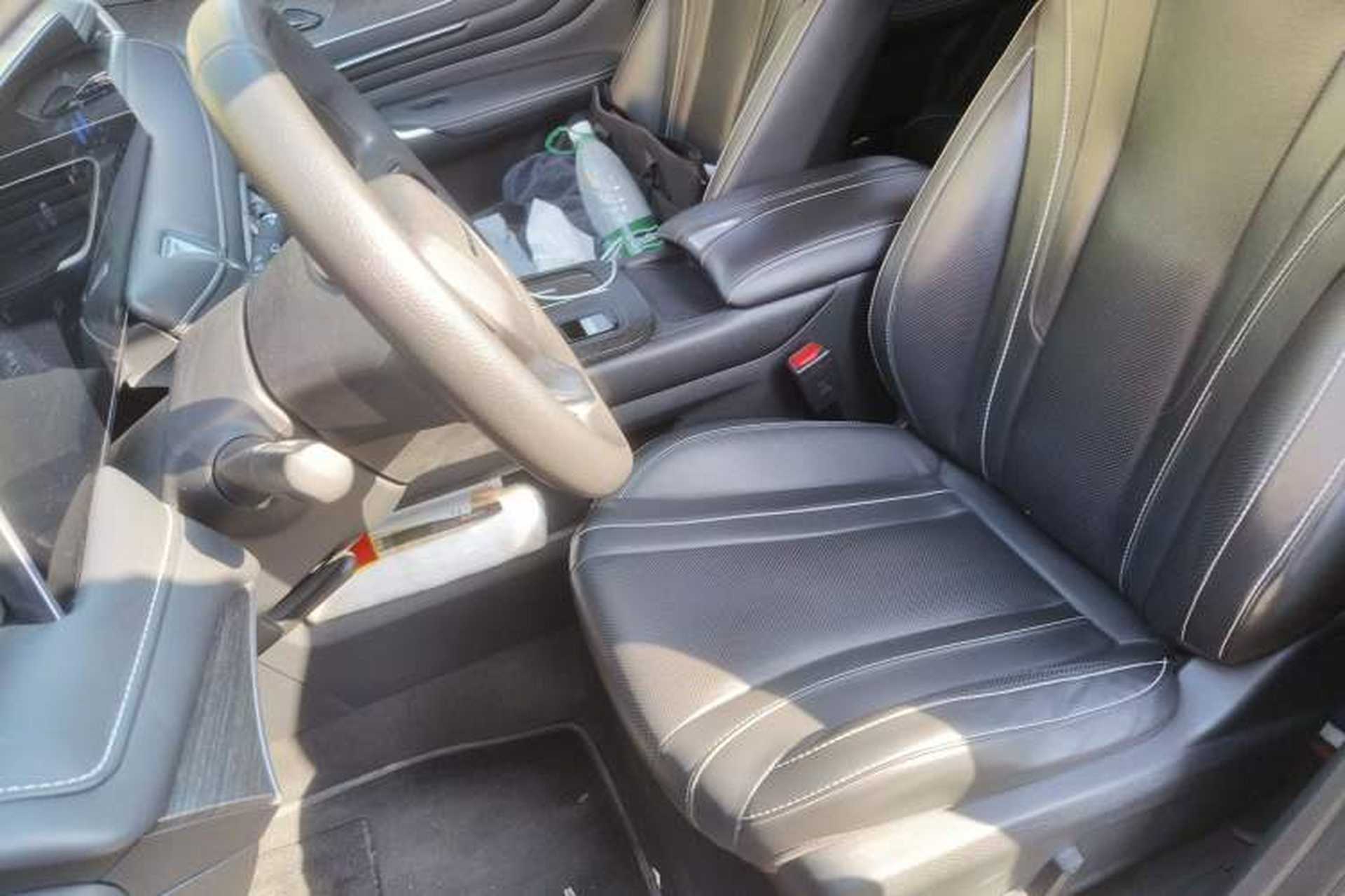 Used Venucia V 2021 260T Idol Edition Left Front Seat