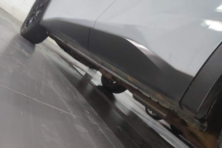 Used Venucia V 2021 260T Idol Edition Left Side Sill
