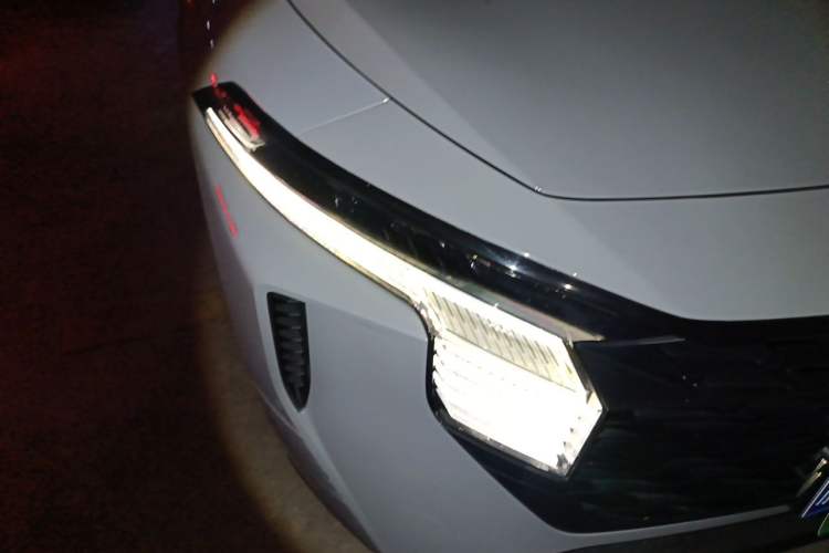 Used Venucia V 2021 260T Idol Edition Right Front Headlight