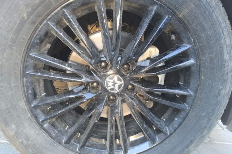 Used Venucia V 2021 260T Idol Edition Right Front Wheel Hub