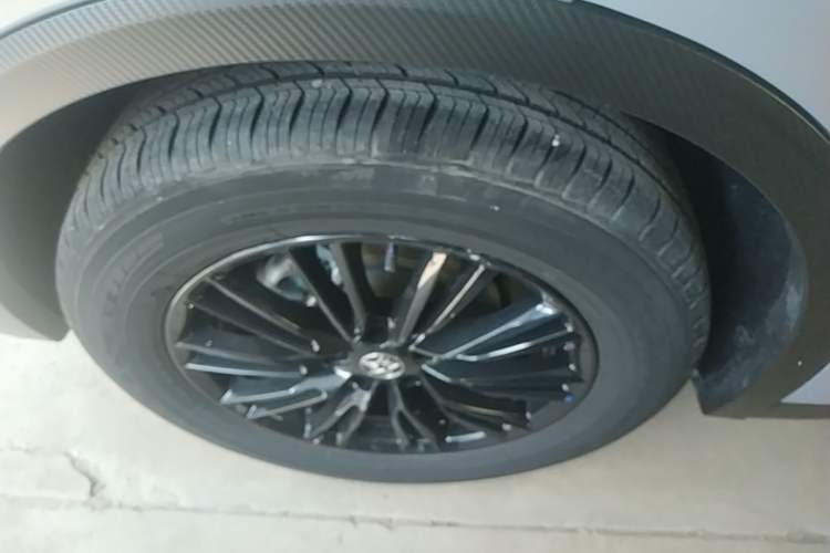 Used Venucia V 2021 260T Idol Edition Right Rear Wheel Hub