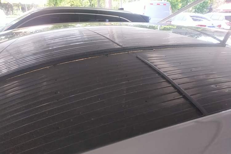 Used Venucia V 2021 260T Idol Edition Roof