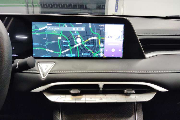 Used Venucia V 2021 260T Idol Edition Audio And AC Panel
