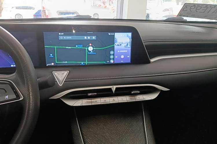 Used Venucia V 2021 260T Idol Edition Audio And AC Panel