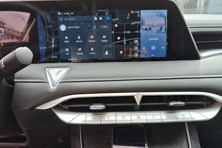 Used Venucia V 2021 260T Tianwang Edition Audio And AC Panel