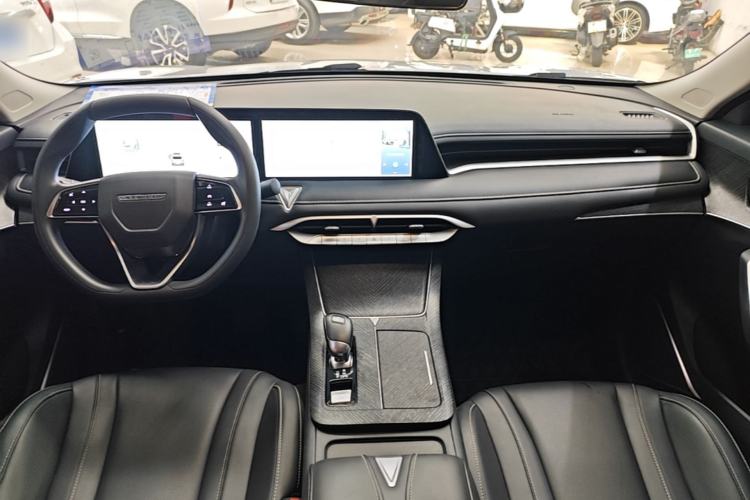 Used Venucia V 2021 260T Idol Edition Center Console