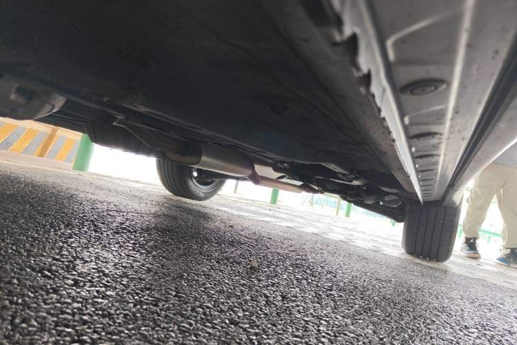 Used Venucia V 2021 260T Tianwang Edition Chassis Front Left