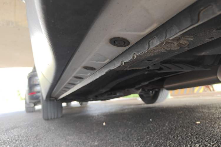 Used Venucia V 2021 260T Tianwang Edition Chassis Rear Left