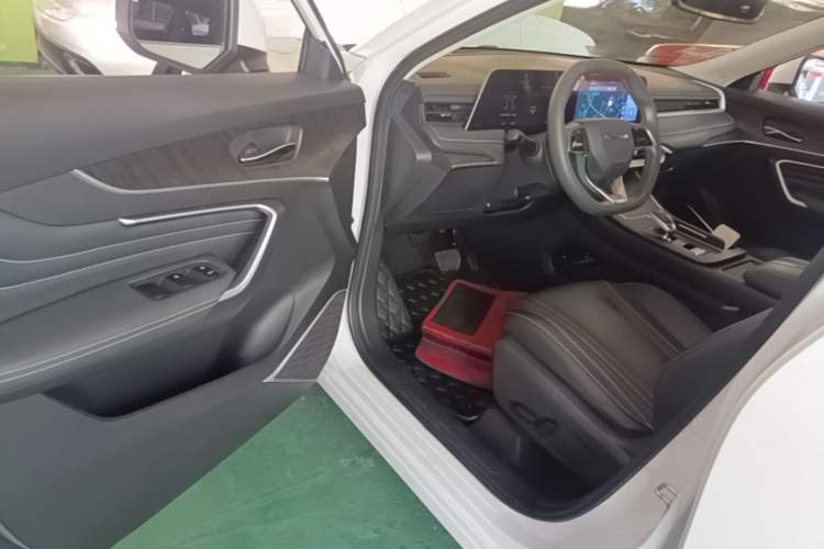Used Venucia V 2021 260T Idol Edition Driver Seat