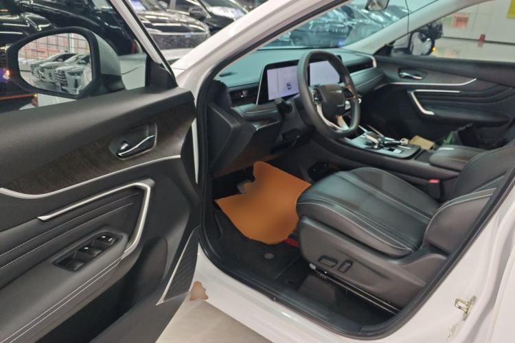 Used Venucia V 2021 260T Idol Edition Driver Seat