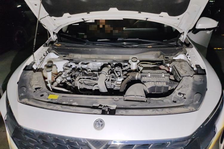 Used Venucia V 2021 260T Idol Edition Engine Bay