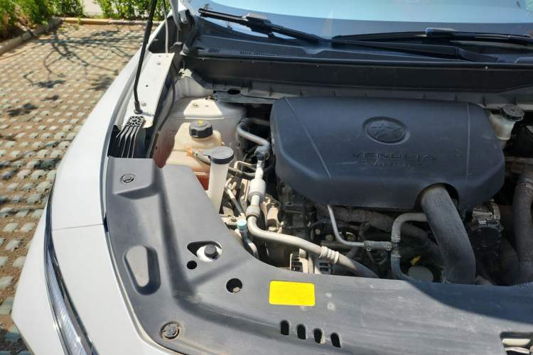 Used Venucia V 2021 260T Idol Edition Engine Bay Right