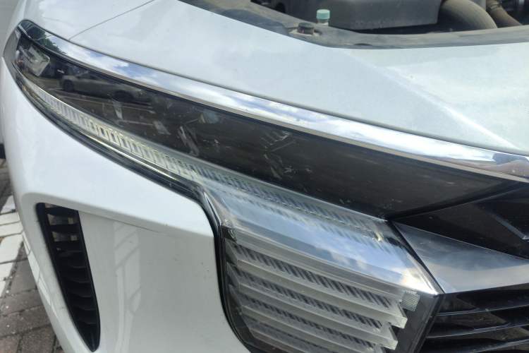 Used Venucia V 2021 260T Idol Edition Exterior 6