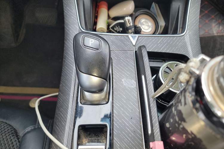 Used Venucia V 2021 260T Tianwang Edition Gear Lever