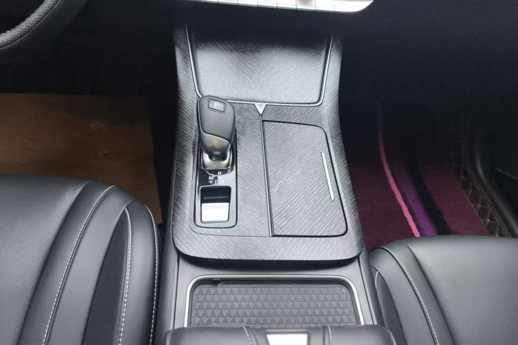 Used Venucia V 2021 260T Tianwang Edition Gear Lever