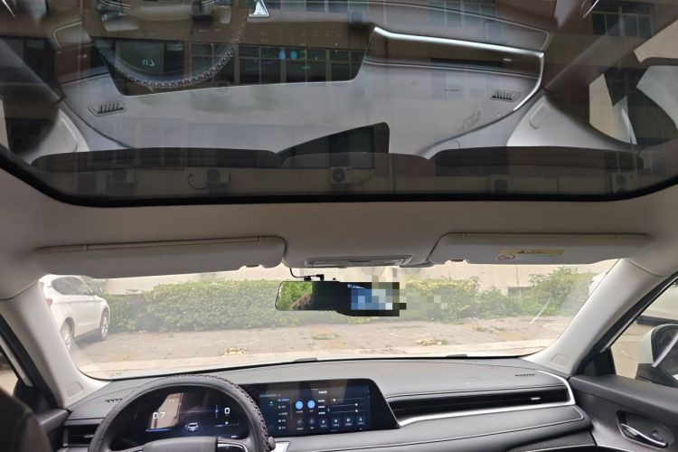 Used Venucia V 2021 260T Idol Edition Headliner