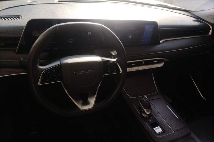 Used Venucia V 2021 260T Idol Edition Interior 2